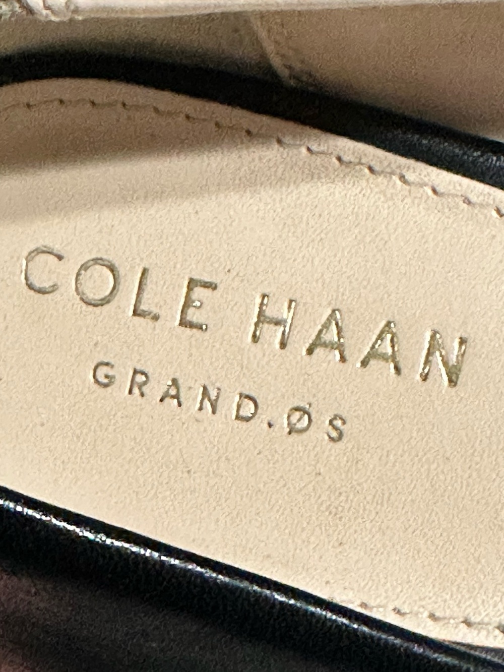 Cole Haan Black Leather Pointed-Toe Women's Pumps - Size 9 - Picture 4 of 9